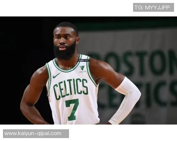 杰伦布朗谈球队阵容变动强调替代球员需要时间适应