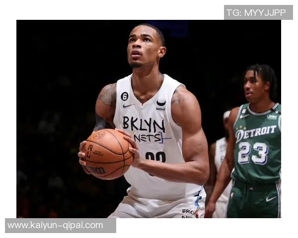 克拉克斯顿创造历史首次三双成篮网21世纪首位中锋三双球员